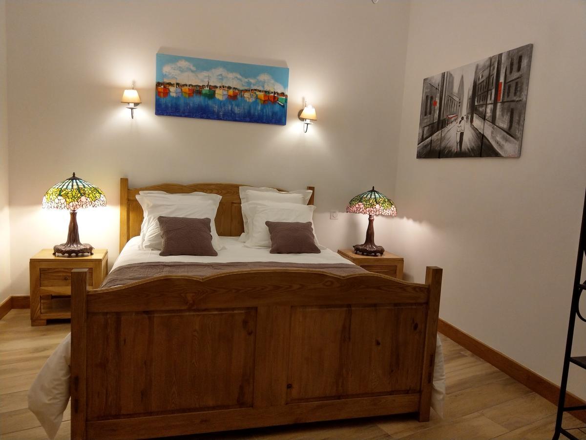 Les Chambres D'Hotes De La Frissonnette Auzelles 外观 照片