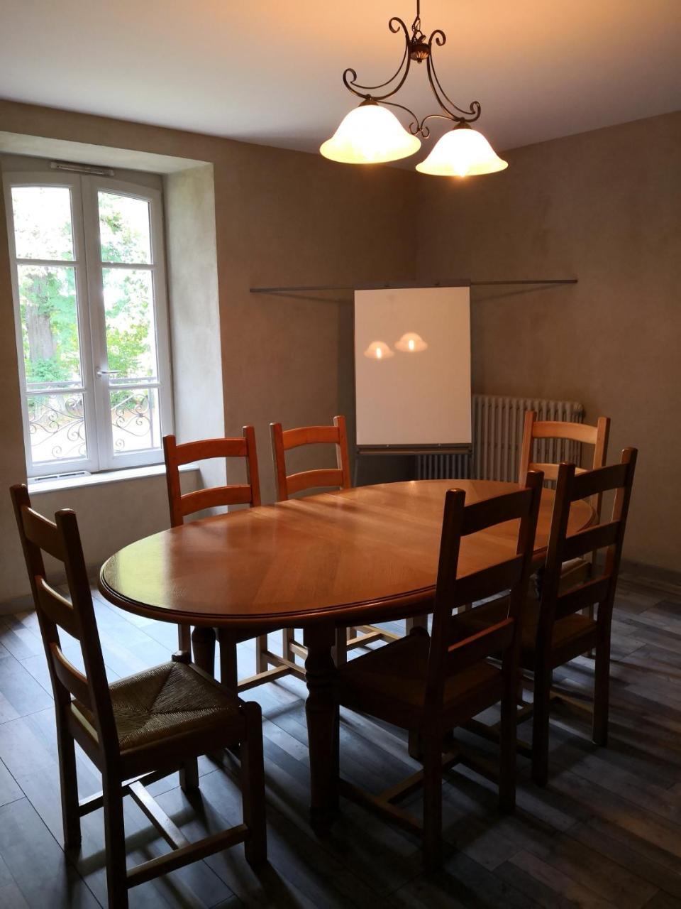 Les Chambres D'Hotes De La Frissonnette Auzelles 外观 照片